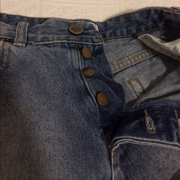 Amuse Society Denim Shorts - Picture 3 of 4